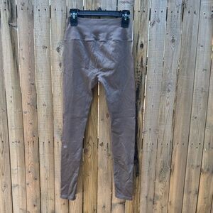 ALO Yoga ribbed knit Taupe Leggings